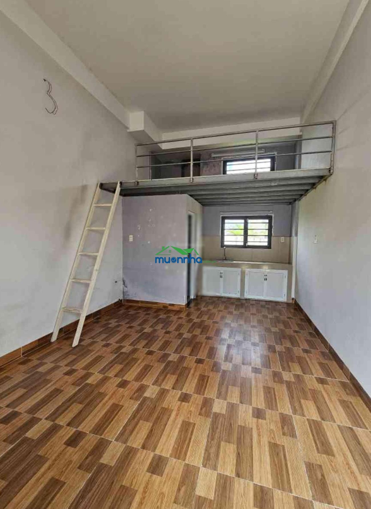 Bán nhà căn hộ dịch vụ 600m2 thịt 20m x 30m dòng tiền 100tr/tháng chỉ 26.5 tỷ thương lượng