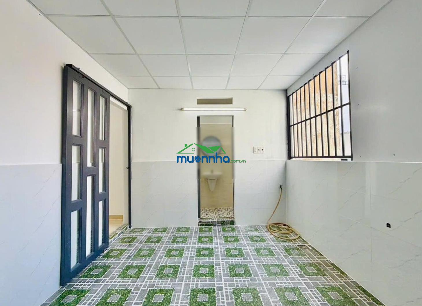 5,75 tỷ - ngang 4,4m nở hậu 5,2m - full nội thất - có phòng ngủ tầng trệt