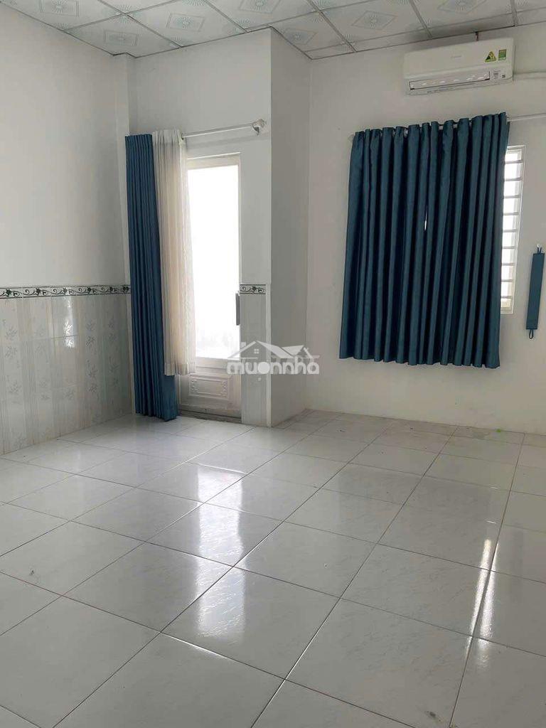 Nhà trệt lầu 2pn2wc hẻm xe hơi  - 2