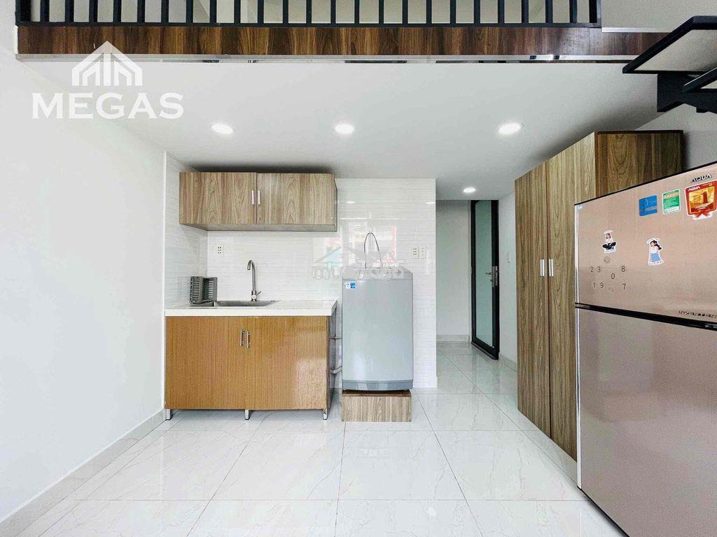 Duplex ban công - toà nhà thang máy - full nội thất giáp q.5 - 3