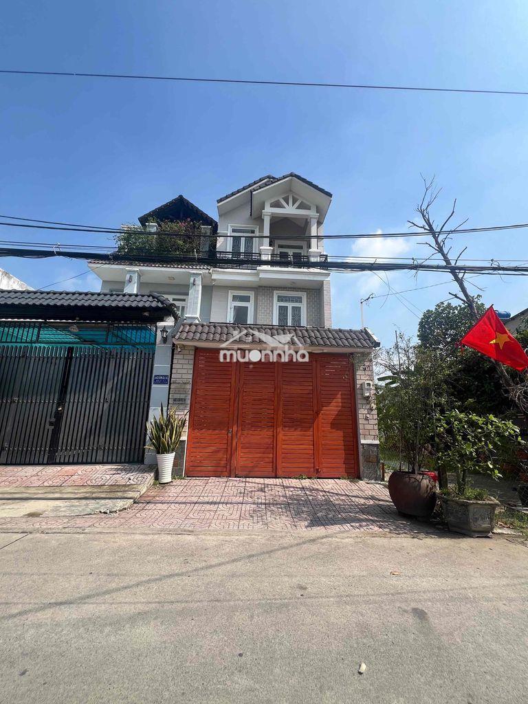 Cho thuê nhà 5x20 sân rộng ôtô đậu 1trệt 2lầu 4pn 3wc hẻm xe tải