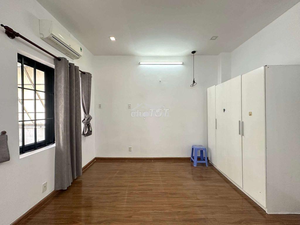 Nhà hxh lê văn sỹ 4 x 15m 3 tầng 4pn,4wc - 4