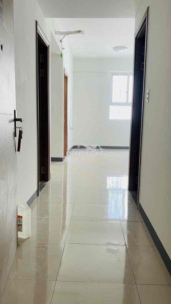 Chính chủ cần bán căn hộ imperial place thuơng mại 2pn 1wc 56m2