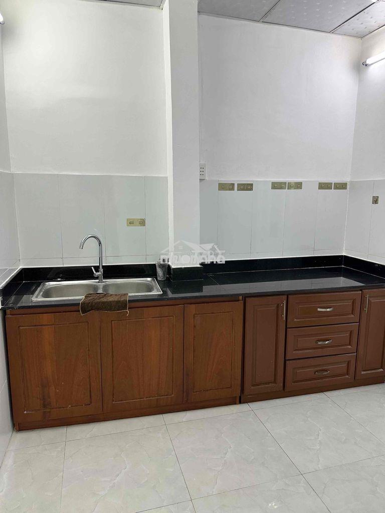 Giảm sâu bán nhà // đường tôn đản, s60m2- sát q1 - 3