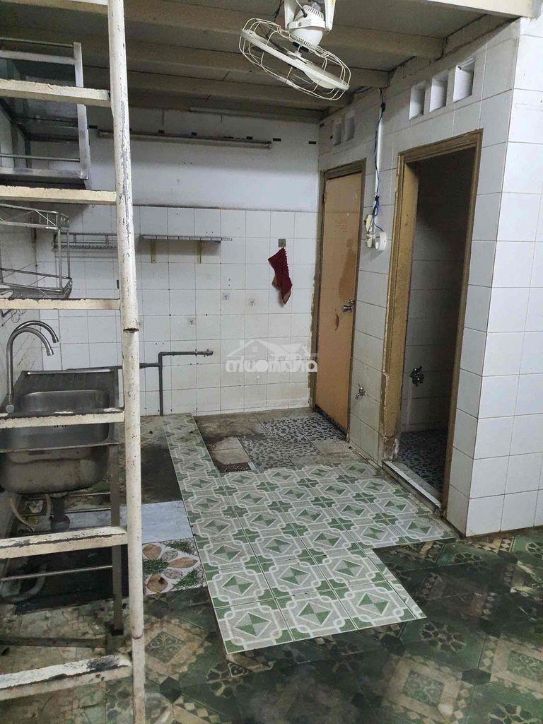 Nhà cho thuê nguyên căn, khu đông dân cư, hẻm xe hơi - 2