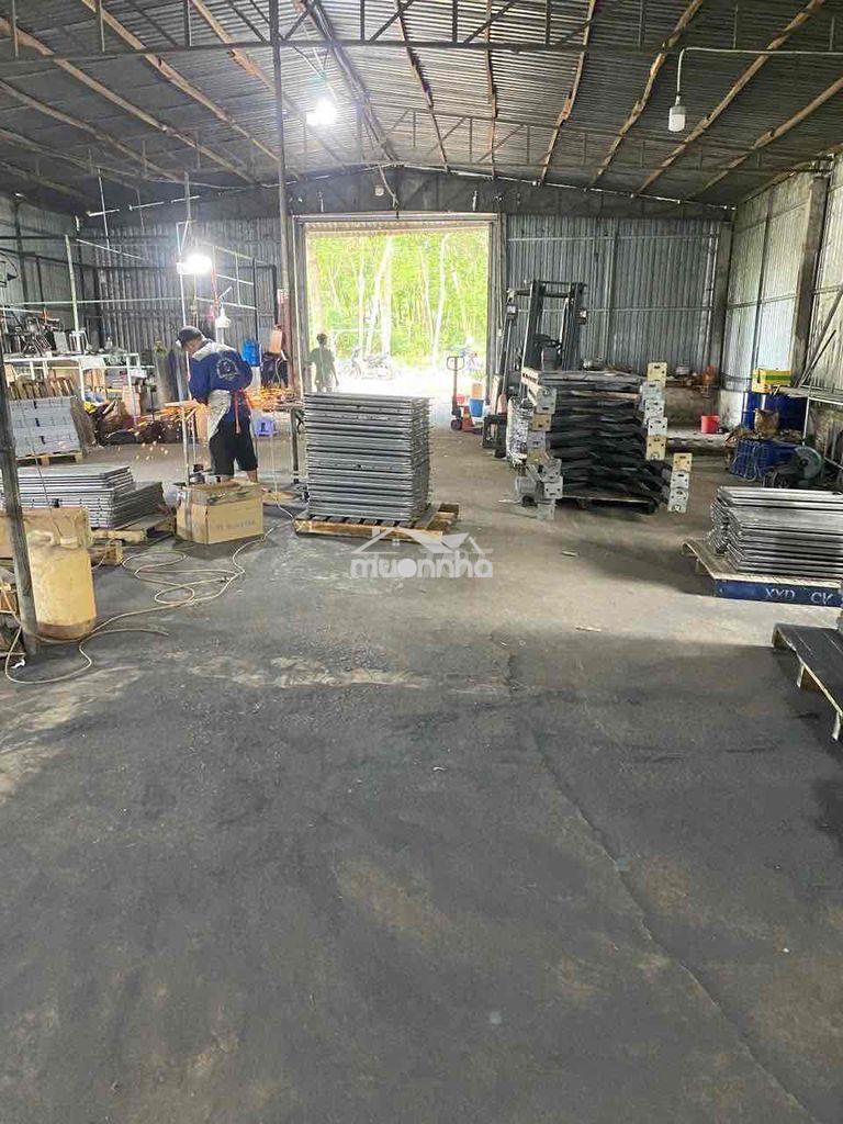 Cho thuê xưởng tân hiệp tân uyên 1000m2