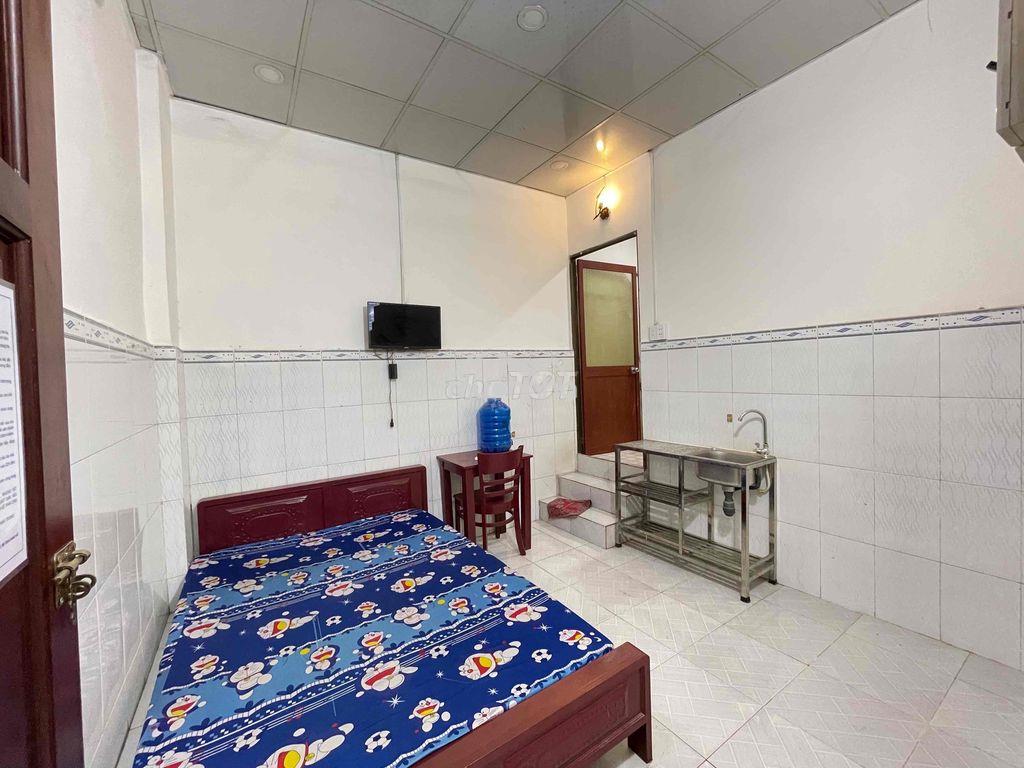 Cho thuê phòng trọ máy lạnh, full nội thất, cầu vượt tân thới hiệp - Ảnh 3