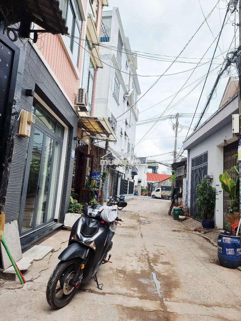 Siêu phẩm bán gấp nhà sổ hồng riêng - hẻm xe tải lê văn khương 45m2 - 2