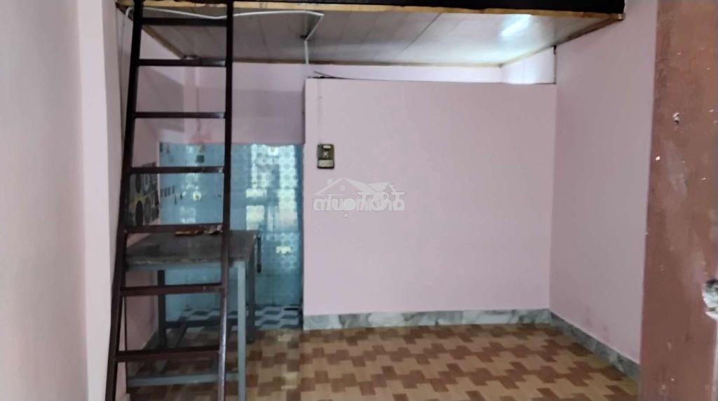 Phòng trọ giành cho 3 người  - 2