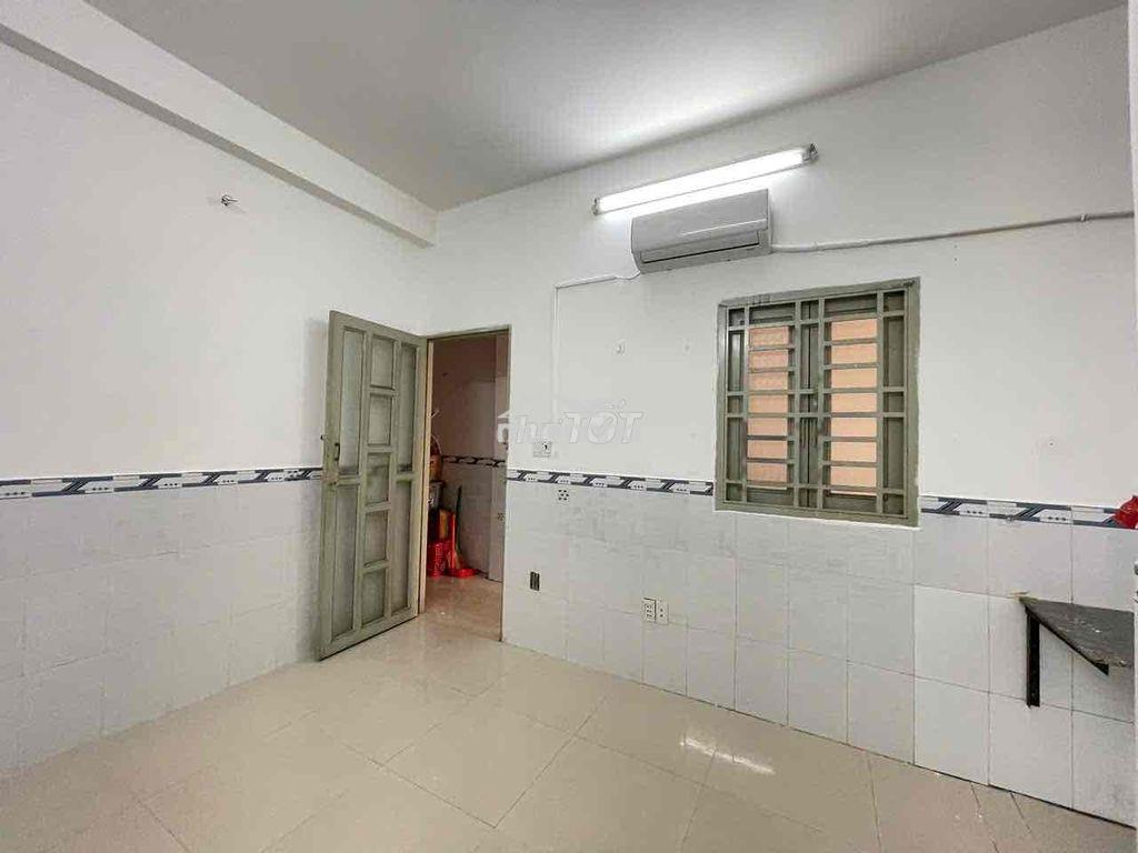Cho thuê phòng chdv máy lạnh, giờ tự do 3tr/th đối diện chợ da sà - 4