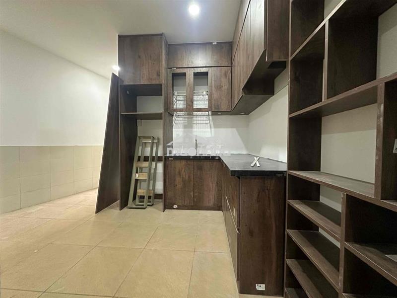 Khai trương căn hộ 1 phòng ngủ - cửa sổ - thang máy - hầm xe