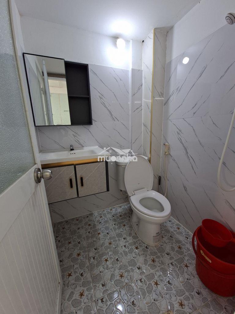 Cho thuê phòng trọ tại 246 điện biên phủ, giá 4.8tr - 4