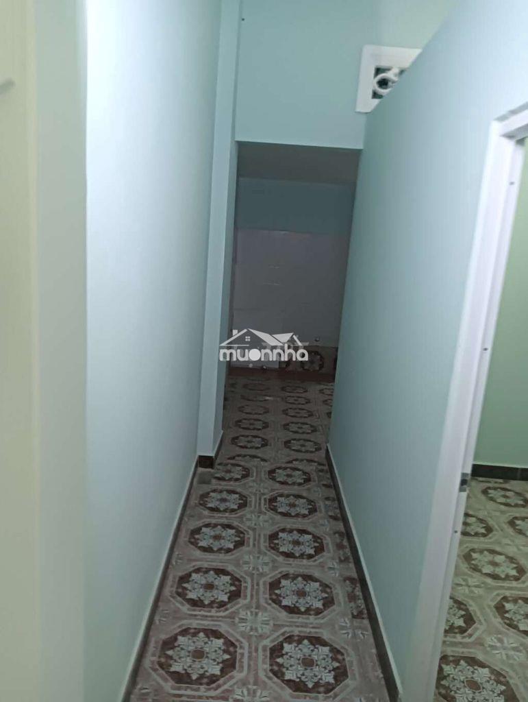 Nhà đối diện phần mềm quan trung mới sơn sửa lại - 2