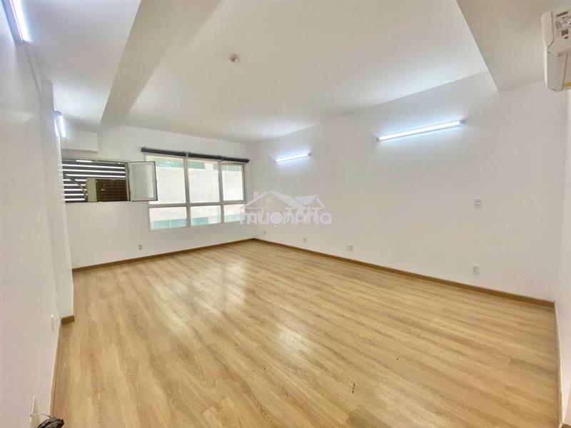 Bán charmington 40m2- 2ty150 bao sang tên có sẵn hđt 11 triệu