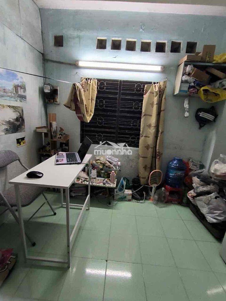 Cho thuê 1 phòng có cửa sổ ngay cổng sau nhà thờ lộc hưng giờ giấc tự