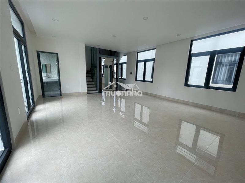 Cho thuê tầng văn phòng nhà phố vinhomes trục đường chính chỉ 6tr/th