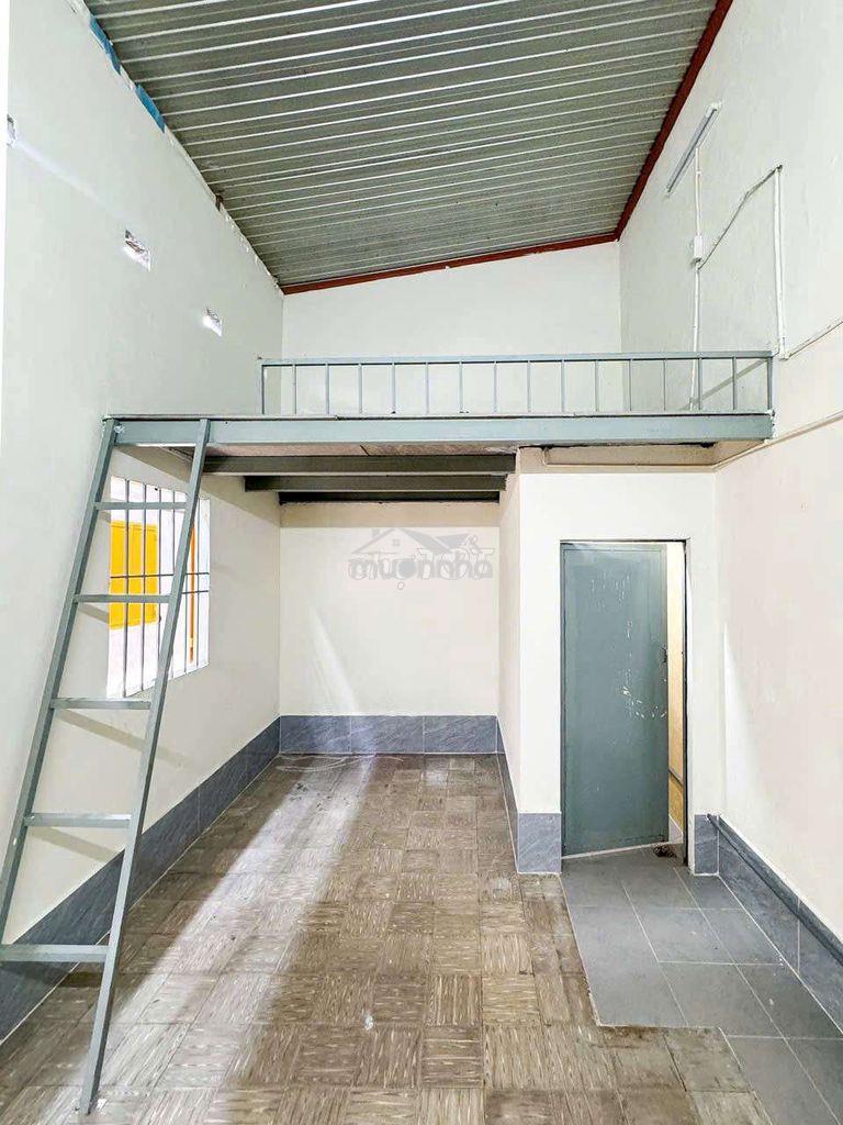Chính chủ cho thuê gần làng đại học
