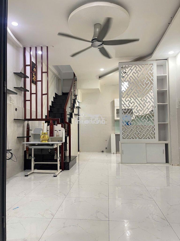 Nhà đẹp - chủ bán gấp - 3 tỷ hơn xíu - 4m x 7m - 2 pn 2wc - gần quận 6 - 3