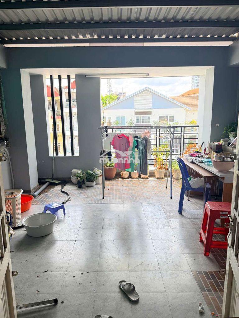 Phòng trọ giá rẻ mặt tiền đường phú thuận 