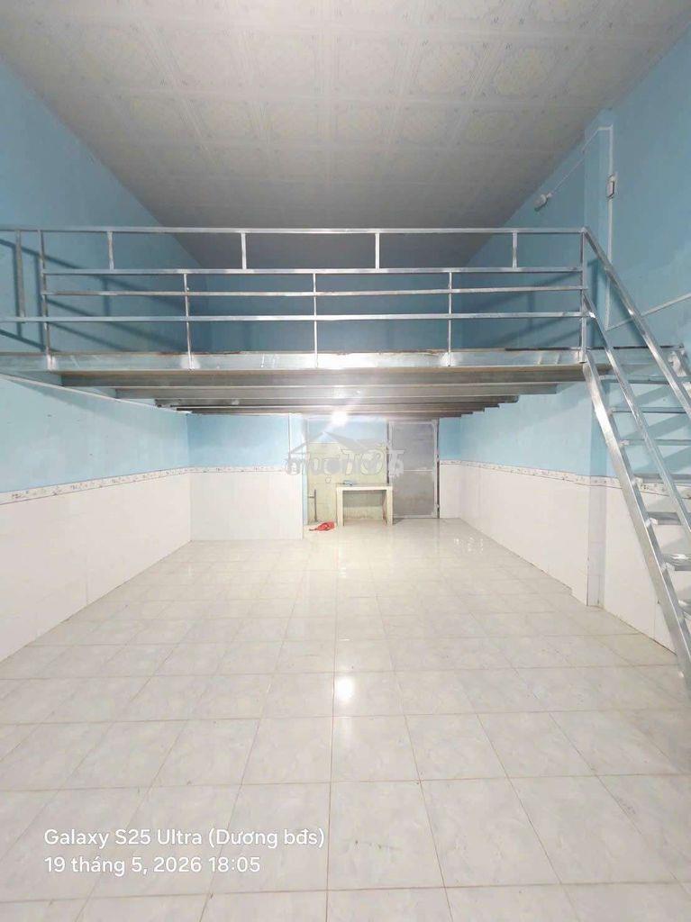 🌹🌹🌹Cho thuê nhà 4m x 10m gác lửng 1pnủ 1wc