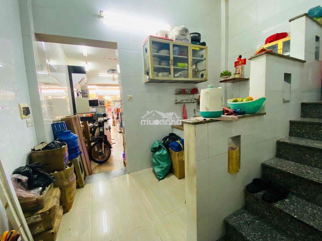 Nhà mặt tiền ngay trung tâm quận 5.khu kinh doanh. sầm uất . - 4