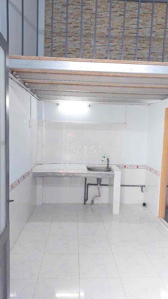 Phòng trọ gần ngã tư bình phước, sau lưng chợ đầu mối thủ đức