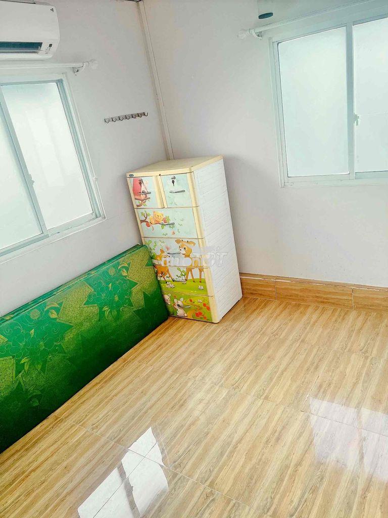 Cho thuê phòng giá rẻ quận 1 có 2 cửa sổ thoáng mát gần chợ tân định