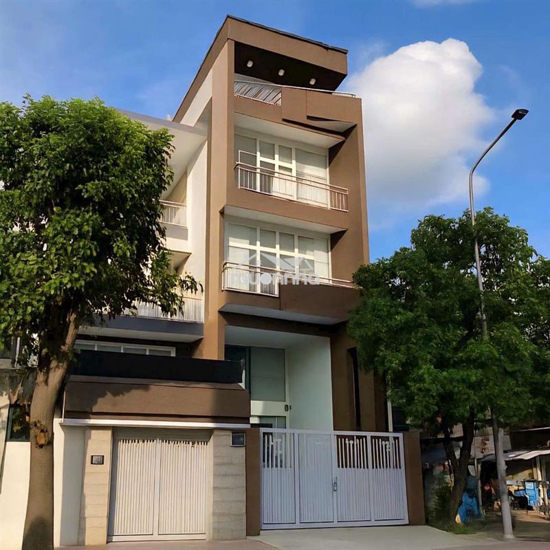 Cho thuê tòa nhà 5 lầu ngay co.op mart