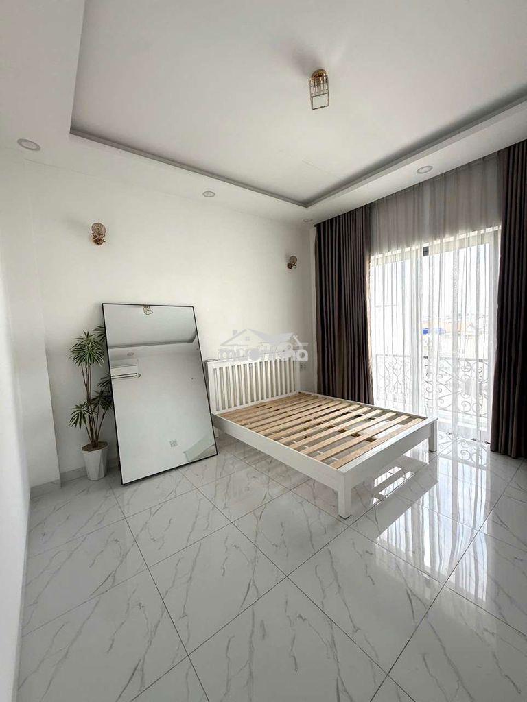 Nhà đẹp có nội thất 4 máy lạnh 4pn 3wc hẻm ô tô 7m gần gò vấp thới an  - 4