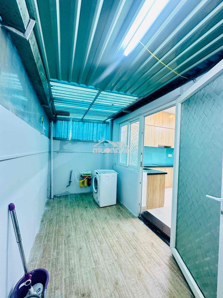 Nhà compound mega village khang điền -sân ô tô riêng -3 tầng - bv 24/7 - 2
