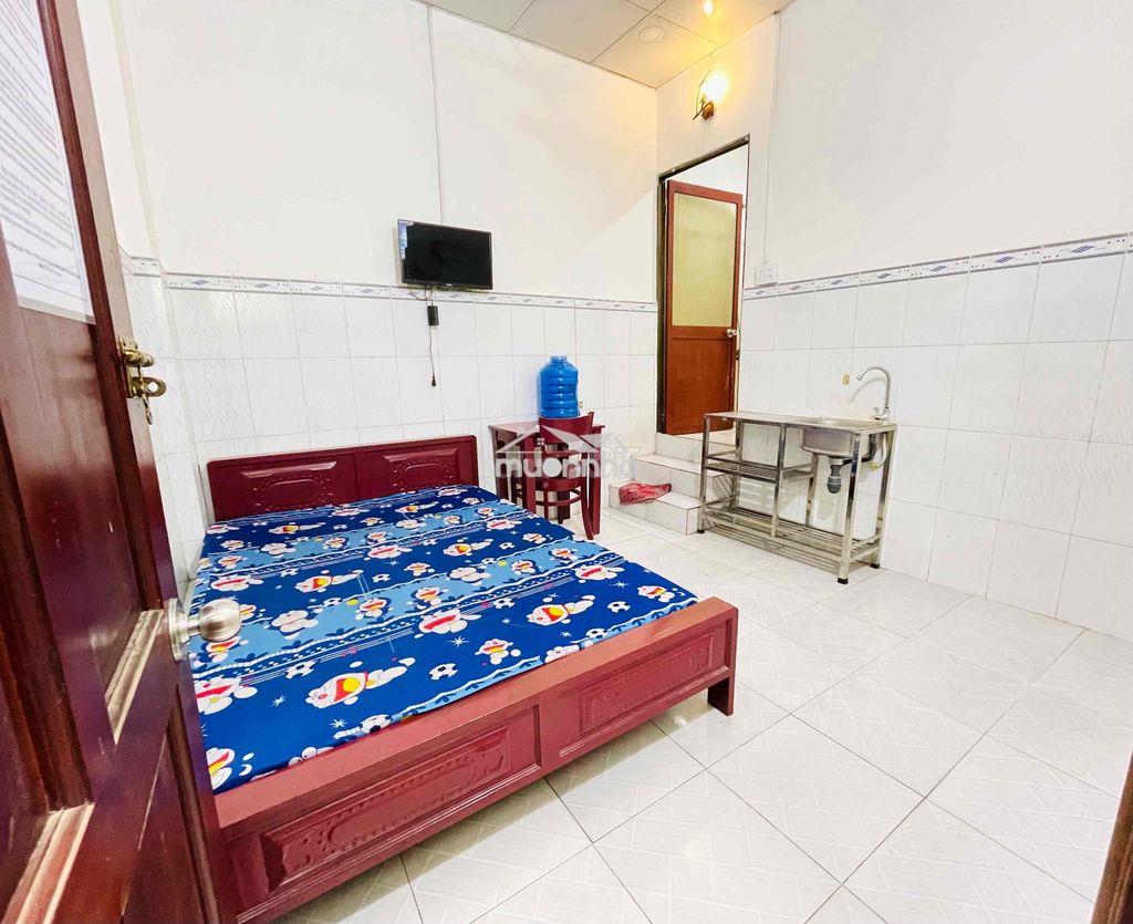 Cho thuê phòng trọ máy lạnh, full nội thất, cầu vượt tân thới hiệp - Ảnh 4