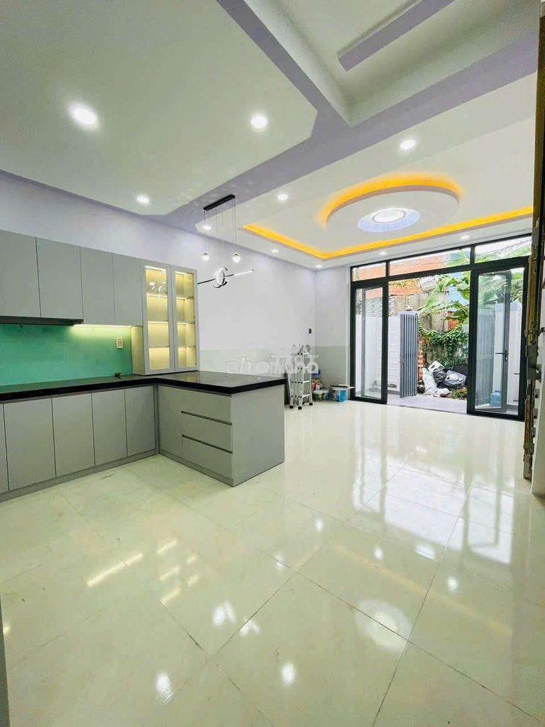 Nhà ngay chợ bà điểm đúc lưng xinh đẹp  - 4