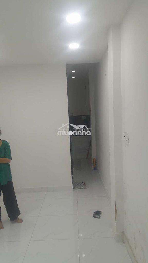 Chính chủ gửi bán gấp căn nhà hẻm xe hơi thông huỳnh văn chính 3.4 tỷ  - 3