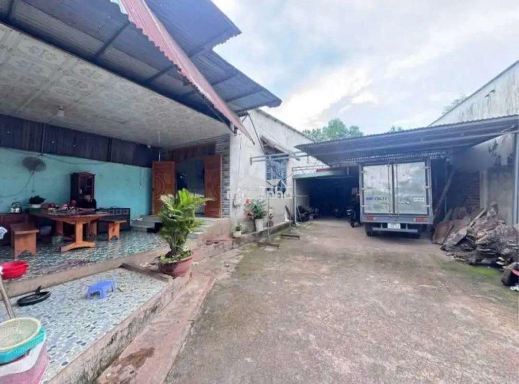 Nhà và đất 353m2 ngay khu dân cư hiện hữu  - 4