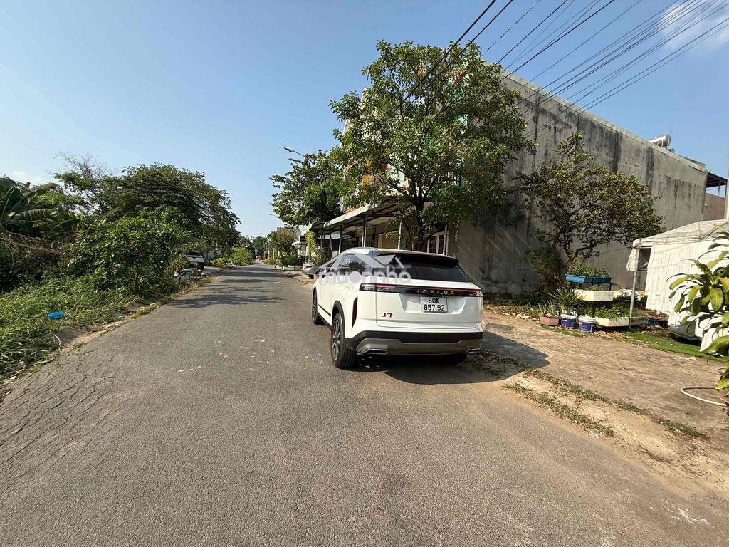 Bán nhà 1 trệt -1 lầu kdc bửu long - 2