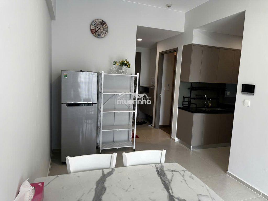 Căn đẹp giá tốt 8tr full nội thất - view hồ bơi - ở gia đình - ở ngay - 2