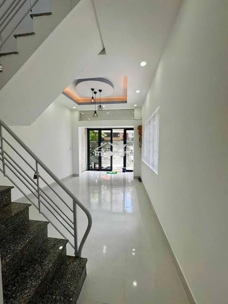 Nhà nguyên căn hxh gần trần hưng đạo  phường cầu kho, quận 1