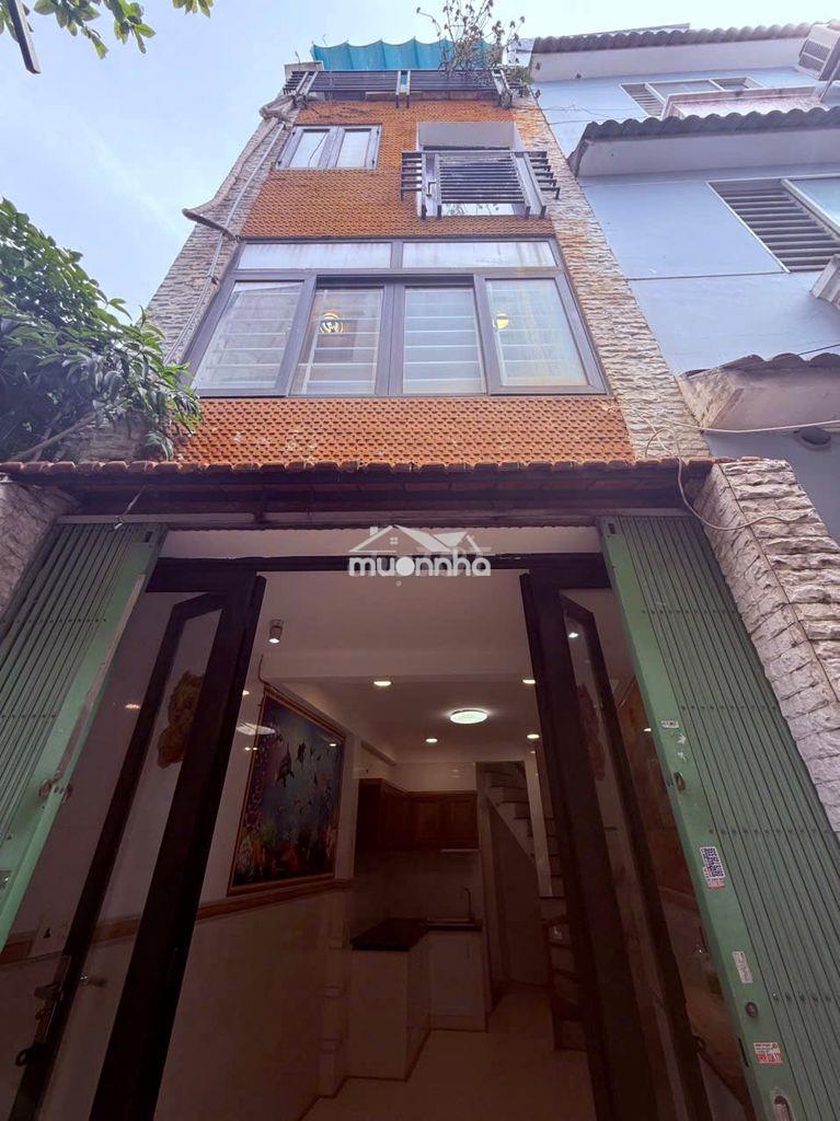 Bán nhà 4 tầng trung tâm phú nhuận