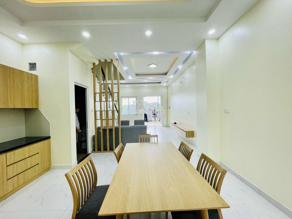 Nhà compound melosa khang điền - 4pn 5wc - nt gần full -sân ô tô riêng - 3
