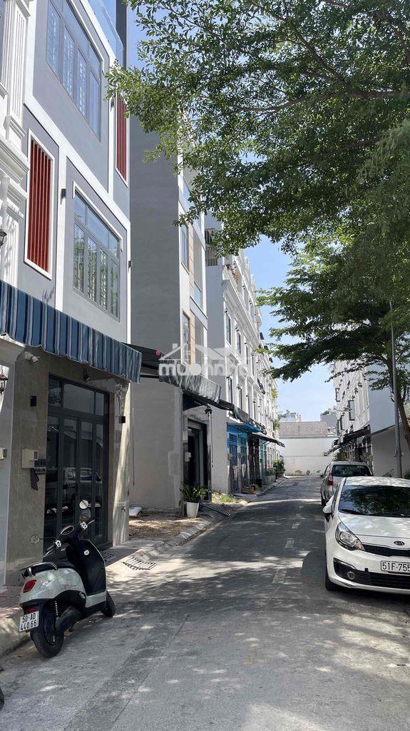Nhà bán 2 tầng, dtxd 62m2, hẻm xe hơi, nguyễn văn cừ, quận 1, 6tỉ39