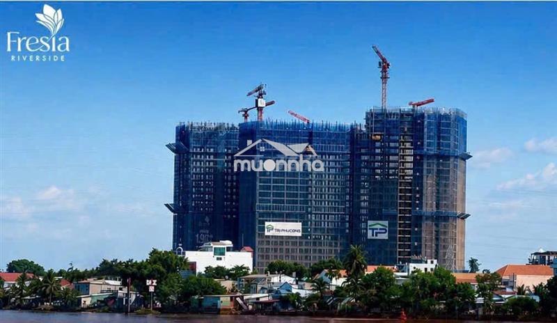 Fresia riverside chính thức cất nóc block river 1 bên sông đồng nai