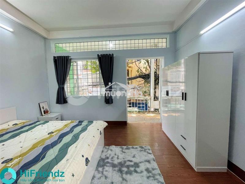 Cho thuê phòng 40m2, full nội thất giáp sân bay, ban công siêu rộng
