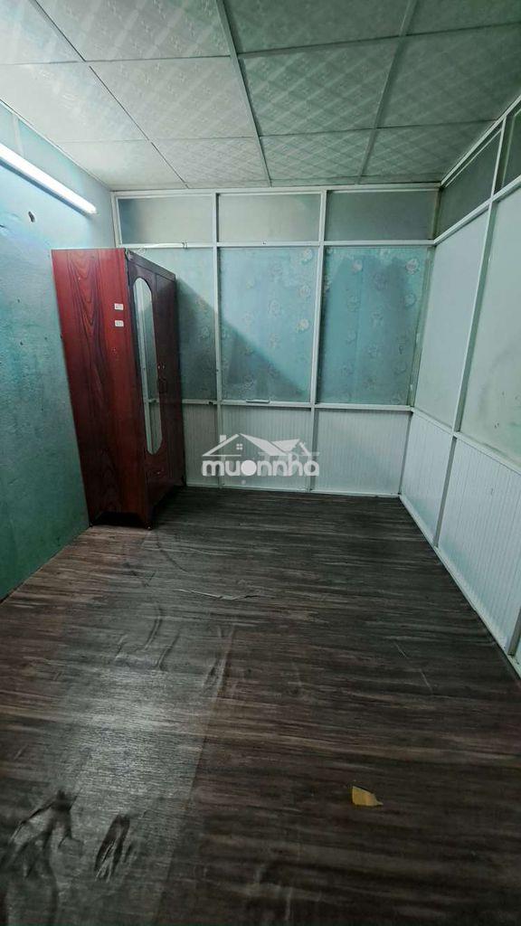 Phòng riêng cho nữ thuê máy lạnh giờ tự do ở ngay cầu ng tri phương - 2