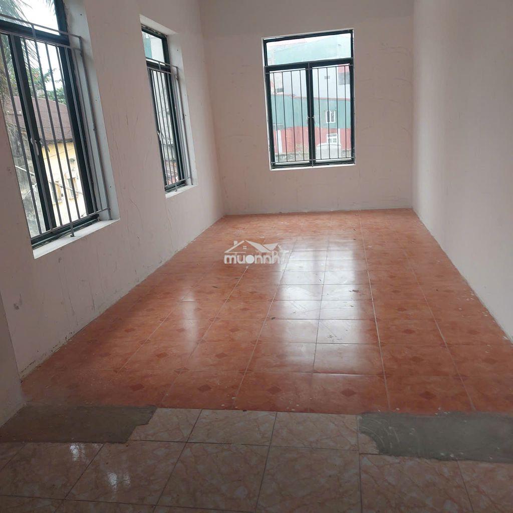 Cho thuê sàn văn phòng  tầng 2 diện tích 300m² - 2