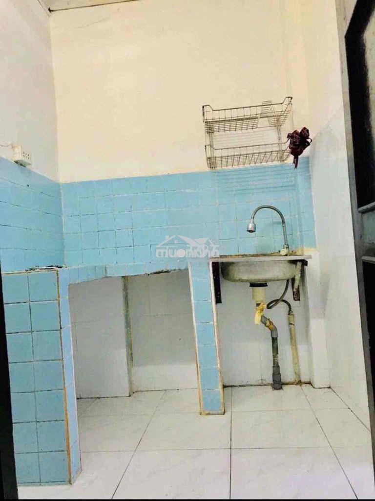 Cho thuê nhà nguyên căn 7 triệu đường đinh tiên hoàng quận 1 - 4