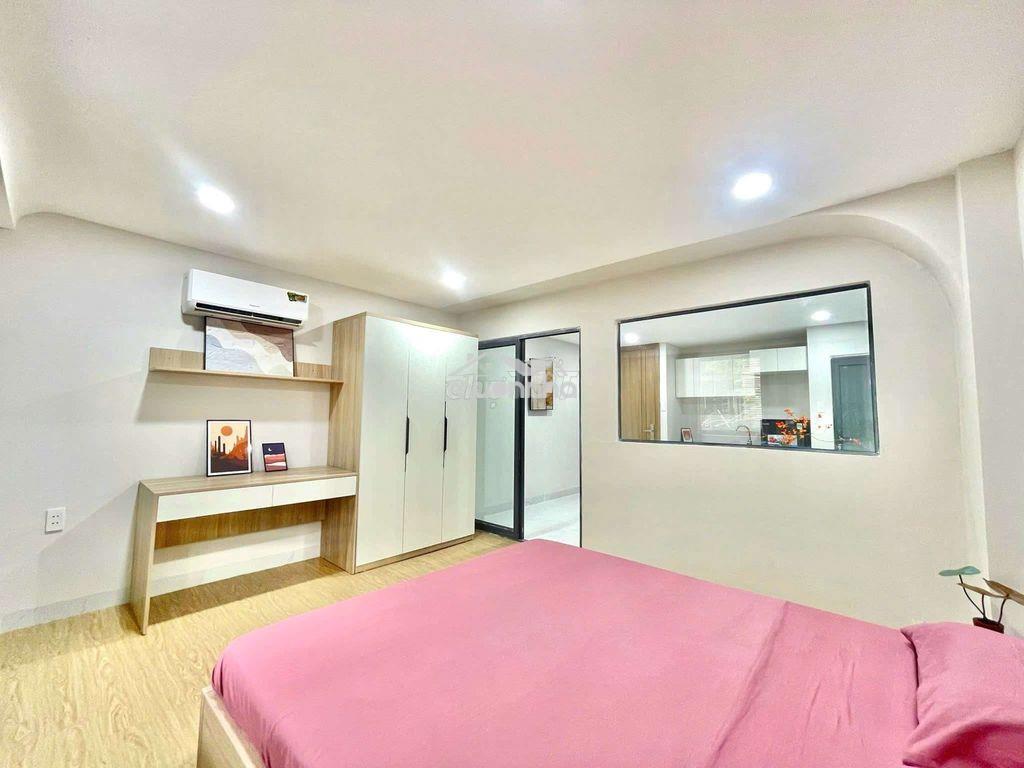 Nhà mới xây hxh q7 - lời 28tr - sang 4xx đồng - 3