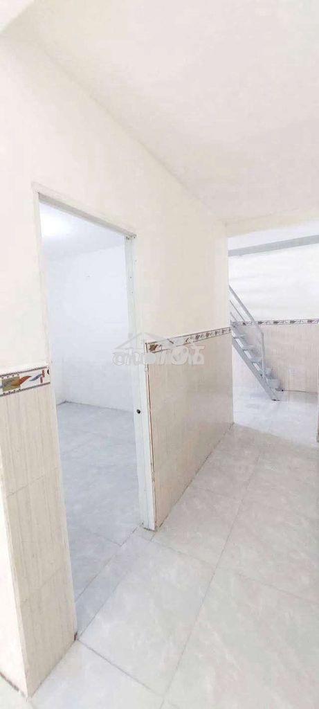 Bán nhà đoàn nguyễn tuấn, sổ riêng, đang cho thuê 5tr/th - 3