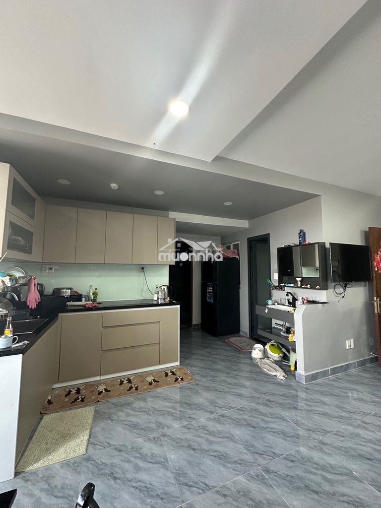 Bán cc d1 phú lợi phạm thế hiển q8 chỉ 2 tỷ xíu