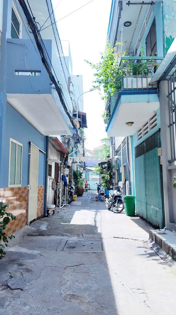 Bán nhà  cao tầng hẻm rộng thoáng 115 đường hưng phú p8 q8  - 2