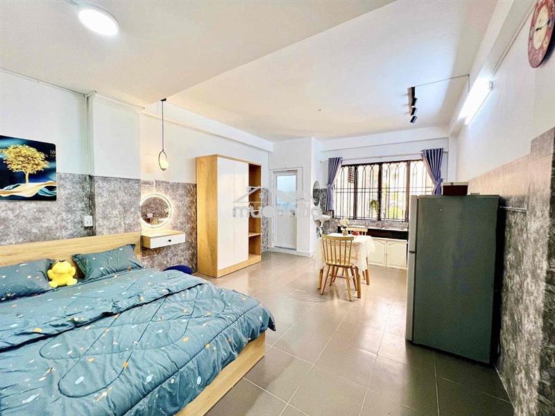 🔥Cho thuê studio 30m2 full nt cửa sổ trời - giáp sân bay - q1,3,10